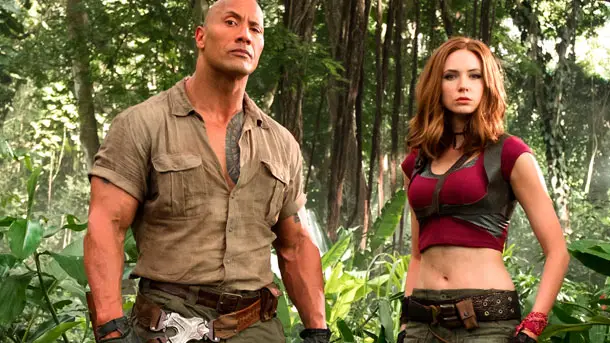 Dwayne-Johnson-Jumanji-Gear-Review-2017-photo-4