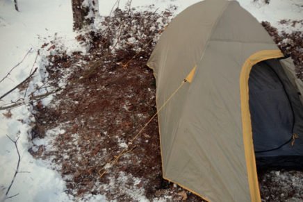 Обзор двухместной туристической палатки Campus Antibes 2, после длительного использования Campus-Antibes-2-Tent-Review-2018-photo-23-436x291