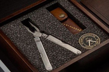 Leatherman-Pocket-Survival-Tool-2018-photo-2-436x291