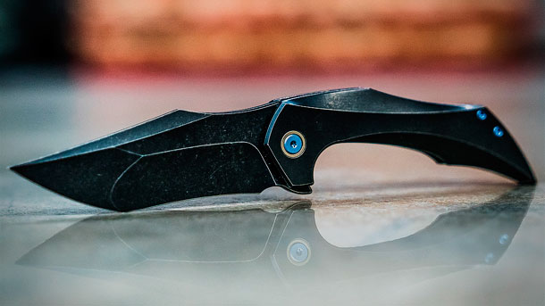 We-Knife-Co-The-Omen-Folding-Knife-2018-photo-3