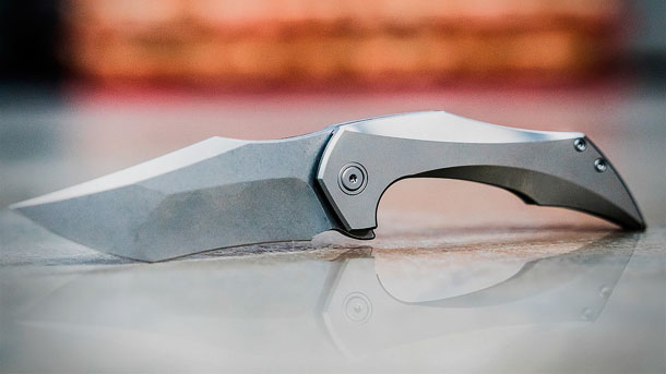 We-Knife-Co-The-Omen-Folding-Knife-2018-photo-4