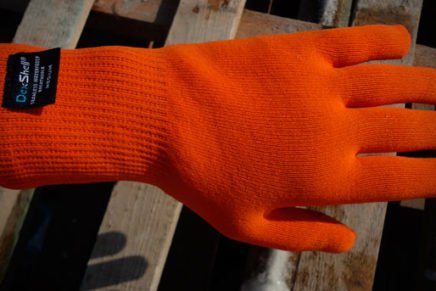 Первые впечатления от водонепроницаемых рабочих перчаток Dexshell Thermfit Gloves DexShell-ThermFit-Gloves-DG326-Review-2018-photo-10-436x291