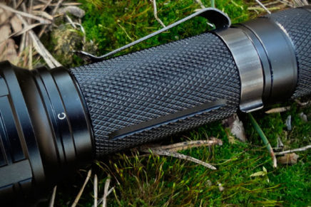 Первые впечатления от универсального тактического фонаря серии Fenix TK25 R&B Fenix-TK25RB-LED-Flashlight-Review-2018-photo-15-436x291