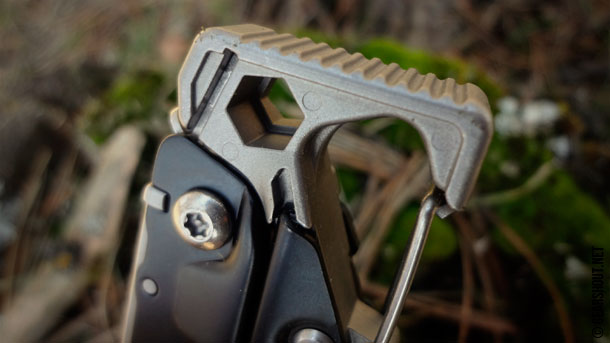 Leatherman-Signal-Multi-tool-Review-2018-photo-14