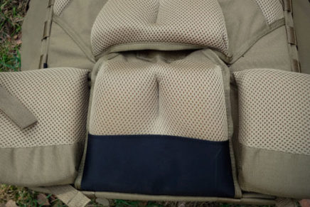 Подробное знакомство с 55-литровым военно-полевым рюкзаком Tasmanian Tiger 3P Pack Tasmanian-Tiger-3P-Pack-Review-2018-photo-11-436x291