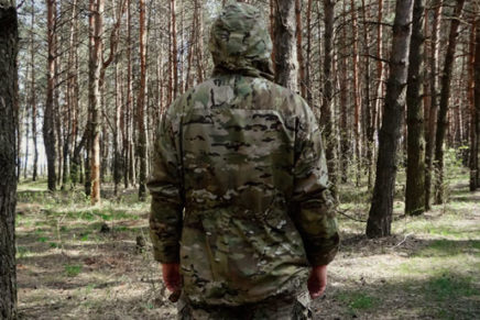 Первый ознакомительный обзор ветровки серии A.T.A.K.A. Contractor Compact Windliner ATAKA-Contractor-Compact-Windliner-Jacket-Review-2018-photo-7-436x291