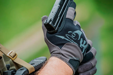 Helikon-Tex вывела на рынок три новые серии военно-тактических перчаток Helikon-Tex-Tactical-Gloves-2018-photo-6-436x291