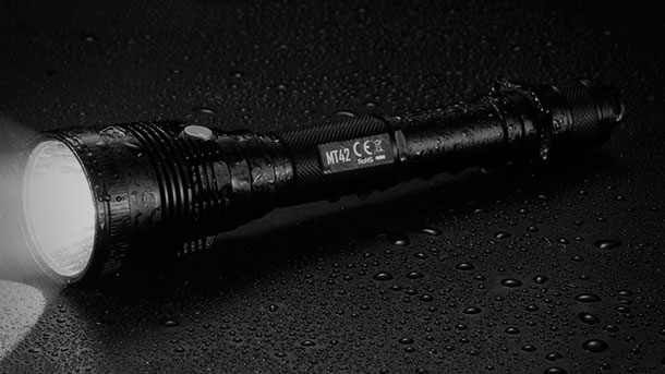 Nitecore-MT42-Flashlight-LED-2018-photo-1