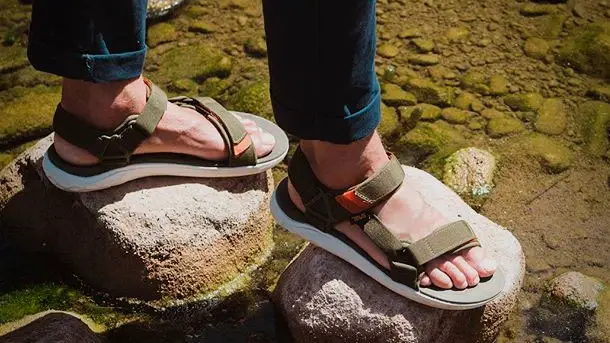 Teva-Terra-Float-2-Universal-Sandals-2018-photo-1