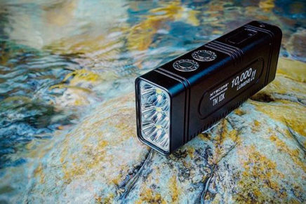 Nitecore анонсировала скорый выход в продажу мощного фонаря TM10K Tiny Monster Nitecore-TM10K-Tiny-Monster-2018-photo-3-436x291