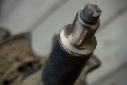 Ознакомительный обзор алюминиевых треккинговых палок NatureHike Alpenstock Trekking Pole NatureHike-Alpenstock-Trekking-Pole-Review-2018-photo-6-436x291