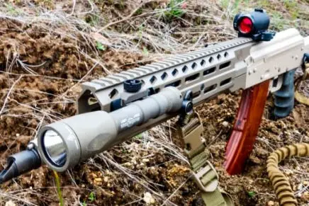 OCCAM Defense Solutions открыла приём заказов на платформенное цевьё MERC OCCAM-Defense-MERC-Freefloat-handguard-2018-photo-2-436x291