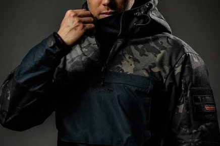 Mergerra открыла прием заказов на новую утилитарную куртку-анорак Artemis Anorak Mergerra-Artemis-Anorak-Jacket-2019-photo-4-436x291