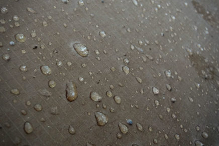 Первые впечатления от легкого, компактного и универсального тента-подстилки GearLab GearLab-Waterproof-Lightweight-Tarp-Review-2019-photo-3-436x291