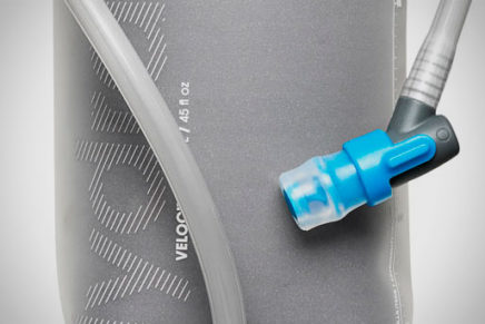 HydraPak анонсировала гидратор и флягу с теплоизолирующей технологией IsoBound HydraPak-Velocity-IsoBound-2019-photo-3-436x291