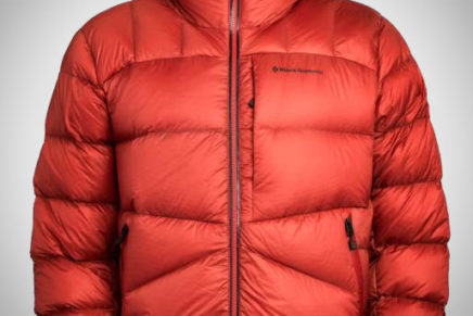 Black Diamond представила самый теплый пуховик из жидкокристаллического полимера Black-Diamond-Vision-Down-Parka-2019-photo-4-436x291