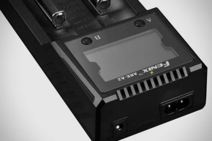Fenix Lighting представила два новых зарядных устройства ARE-A2 и ARE-A4 Fenix-ARE-A2-Smart-Battery-Charger-2019-photo-2-436x291