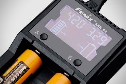 Fenix Lighting представила два новых зарядных устройства ARE-A2 и ARE-A4 Fenix-ARE-A2-Smart-Battery-Charger-2019-photo-3-436x291