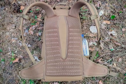 Знакомство с облегченным 40-литровым походным рюкзаком Helikon-Tex Summit Backpack Helikon-Tex-Summit-Backpack-40L-Review-2019-photo-9-436x291