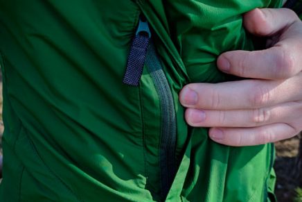 Первые впечатления от легкой и компактной ветровки Sierra Designs Exhale Windshell Sierra-Designs-Exhale-Windshell-Review-2019-photo-11-436x291