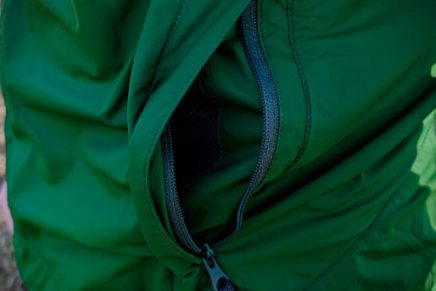 Первые впечатления от легкой и компактной ветровки Sierra Designs Exhale Windshell Sierra-Designs-Exhale-Windshell-Review-2019-photo-12-436x291