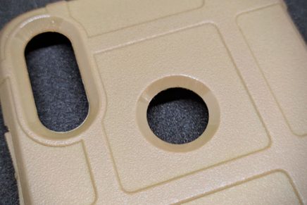 AIRSORCASE Rugged Shield - обзор защитного чехла для смартфона Xiaomi Redmi Note 7 Xiaomi-Redmi-Note-7-AIRSORCASE-Rugged-Shield-Review-2019-photo-6-436x291