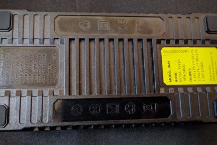 Nitecore-UM2-LCD-Display-Battery-Charger-Review-2019-photo-3-436x291