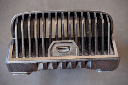 Nitecore-UM2-LCD-Display-Battery-Charger-Review-2019-photo-5-436x291