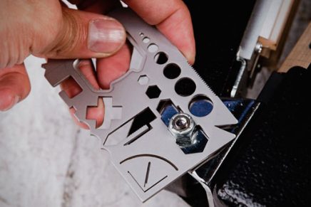Disc Brand Co. представила на Kickstarter повседневный карманный мультитул MultiCard Disc-Brand-Co-MultiCard-Credit-Card-Multi-Tool-2019-photo-7-436x291