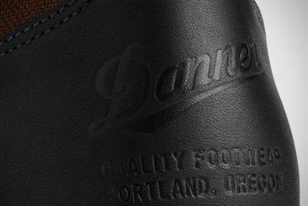 Danner выпустила лимитированную серию утилитарных ботинок Danner Light 40th Boot Danner-Light-40th-Boot-2019-photo-3-436x291