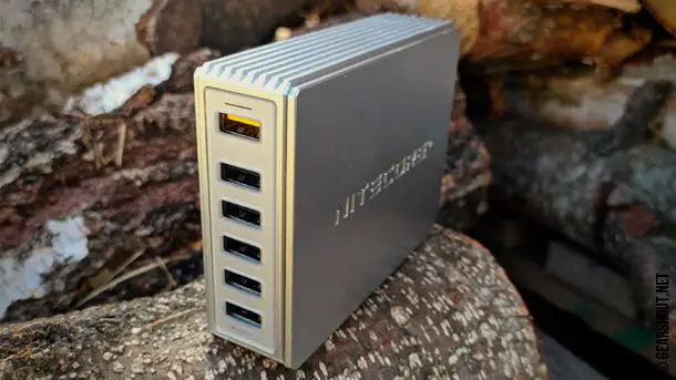 Nitecore-UA66Q-6-Port-68W-QC-USB-Power-Adapter-Review-2019-photo-1
