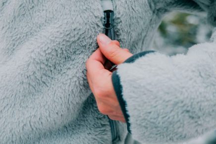 Triple Aught Design представила лимитированную коллекцию флисовых кофт YETI Triple-Aught-Design-YETI-Hoodie-2019-photo-4-436x291