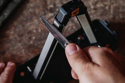 Work Sharp выпустила сразу несколько новинок в коллекции ручных точилок ножей Work-Sharp-Benchtop-Angle-Set-Knife-Sharpener-2019-photo-2-436x291