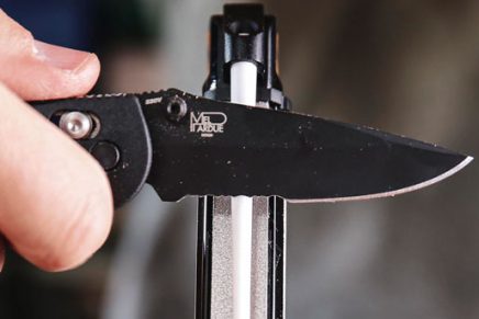 Work Sharp выпустила сразу несколько новинок в коллекции ручных точилок ножей Work-Sharp-Benchtop-Angle-Set-Knife-Sharpener-2019-photo-3-436x291