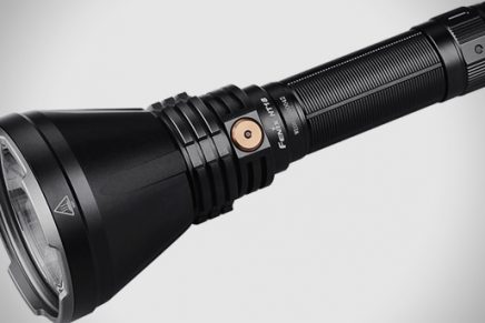 Fenix Lighting выпустила светодиодный фонарь с дальностью светового луча до 1 км Fenix-HT18-1500lm-LED-Hunting-Flashlight-2019-photo-2-436x291