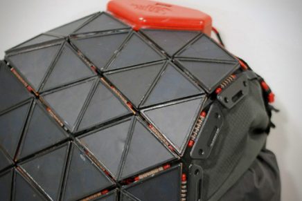 The-North-Face-TNF-SunUp-Solar-Panel-2019-photo-4-436x291