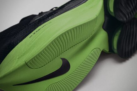 Nike представила коллекцию беговых кроссовок с новой технологичной подошвой Nike-Air-Zoom-Alphafly-NEXT-Runinig-Shoes-2020-photo-4-436x291