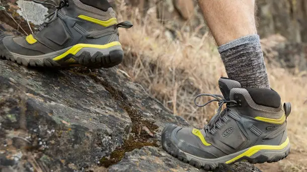 KEEN-Footwear-Bellows-Flex-Hiking-Boots-2021-photo-5