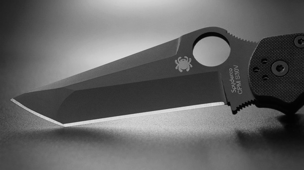 Spyderco-Para-Military-2-Black-Tanto-EDC-Folding-Knife-2020-photo-3