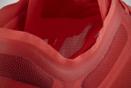 Salomon-Slab-Phantasm-Running-Shoe-2021-photo-2-436x291