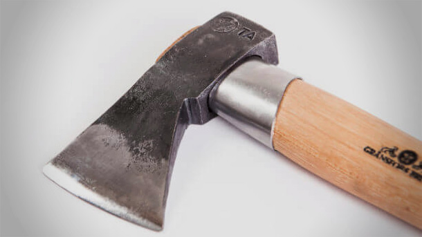 Gransfors-Outdoor-Axe-Video-2020-photo-3