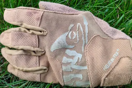 Обзор легких стрелковых перчаток HTX All Round Tactical Gloves Light, после длительного ношения HTX-All-Round-Tactical-Gloves-Light-Review-2020-photo-2-436x291