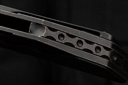 Bestech Knives отправила в продажу новую линейку складных ножей Samari BT2009 Bestech-Knives-Samari-BT2009-EDC-Folding-Knife-2020-photo-3-436x291