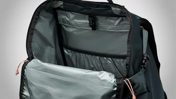 Mountain-Hardwear-JMT-Backpacks-2021-photo-4