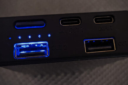 Обзор компактного и универсального повербанка высокой емкости Nitecore NB20000 Nitecore-NB20000-Powerbank-Review-2021-photo-8-436x291