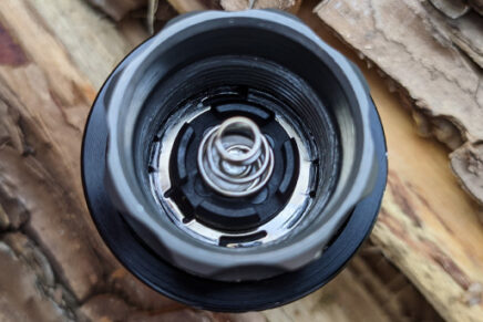 Ознакомительный обзор контрактного оружейного фонаря серии Surefire M951 SureFire-M951-Tactical-Flashlight-Review-2021-photo-16-436x291