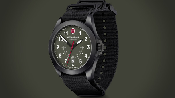 Victorinox-Swiss-Army-Heritage-Watch-2021-photo-1