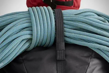 Klattermusen выпустил серии горнолыжных и альпинистских рюкзаков Trud и Höner Klattermusen-Honer-Mountaineering-Backpack-2021-photo-3-436x291