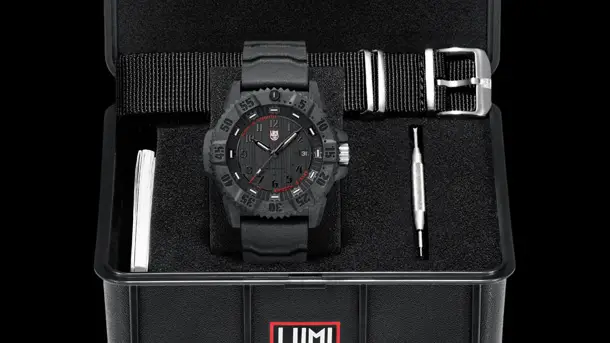 Luminox-Master-Carbon-SEAL-3801-SIS-Tactical-Dive-Watch-2021-photo-5