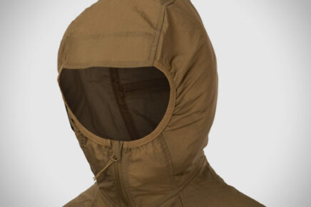 Helikon-Tex дополнила линейку верхней одежды легкой и компактной ветровкой Tramontane Wind Jacket Helikon-Tex-Tramontane-Wind-Jacket-2022-photo-3-436x291